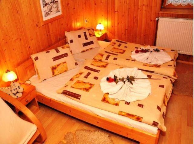 Rodinne Apartmany Alpinka オシュチュニツァ エクステリア 写真
