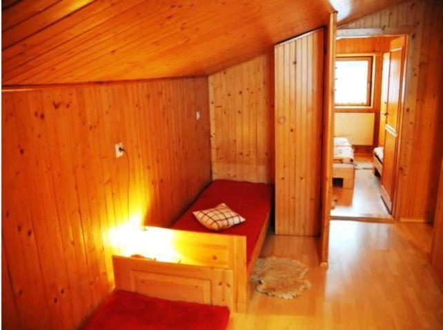 Rodinne Apartmany Alpinka オシュチュニツァ エクステリア 写真