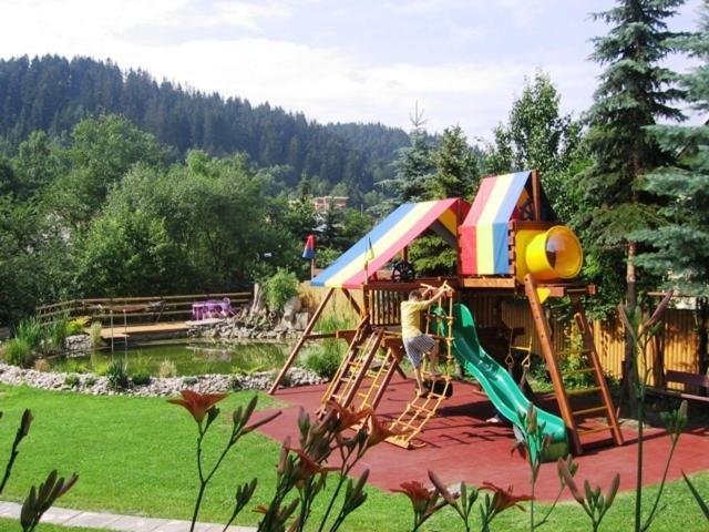 Rodinne Apartmany Alpinka オシュチュニツァ エクステリア 写真