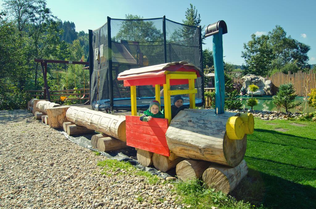 Rodinne Apartmany Alpinka オシュチュニツァ エクステリア 写真